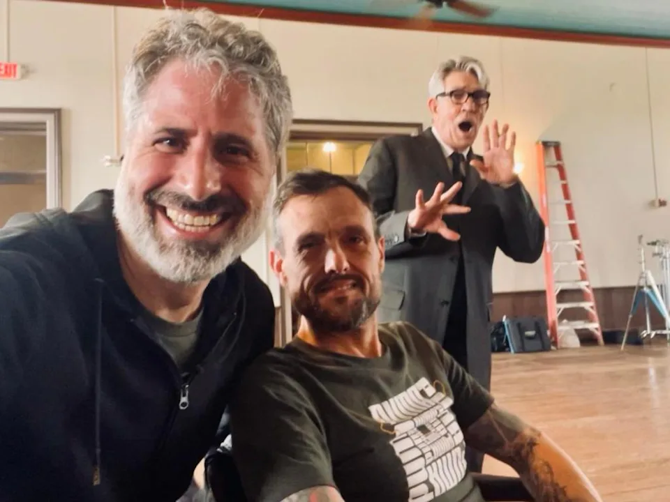 Paul Sinacore, Samuel French, and Eric Roberts on the set of Towpath